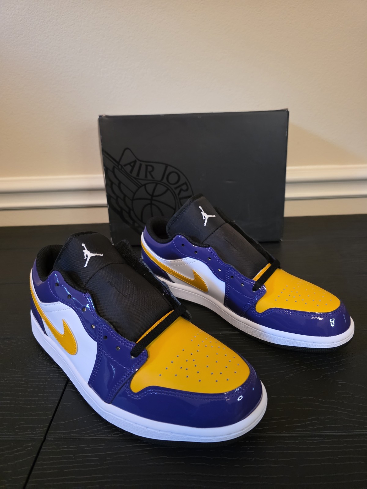 Jordan Air Jordan 1 Low SE Court Purple University Gold Sneaker IQ9389-547 - Image 4