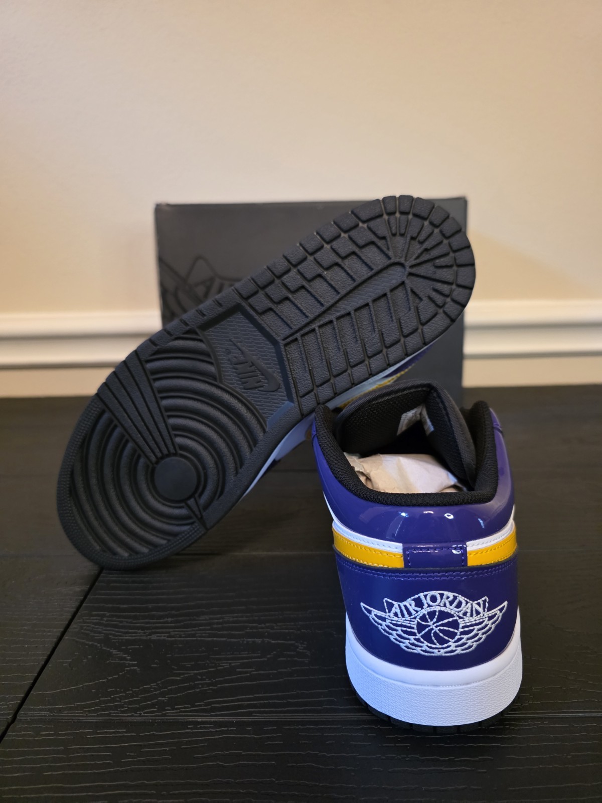 Jordan Air Jordan 1 Low SE Court Purple University Gold Sneaker IQ9389-547 - Image 10
