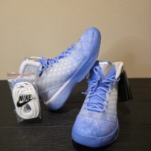 Nike Kobe 3 Protro Christmas Men's Size 8.5 IQ5338-400 Brand New in box w/o lid
