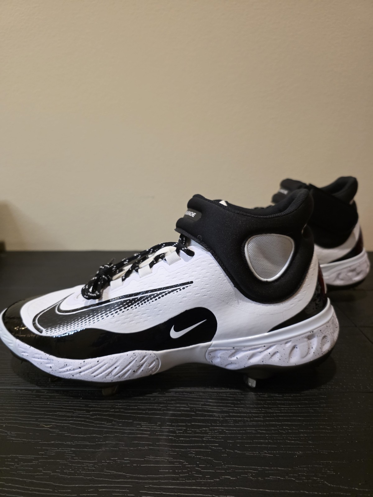 Nike Alpha Huarache Elite 4 Shoes Mens Size 15 White Black Baseball FD2744 107 - Image 8