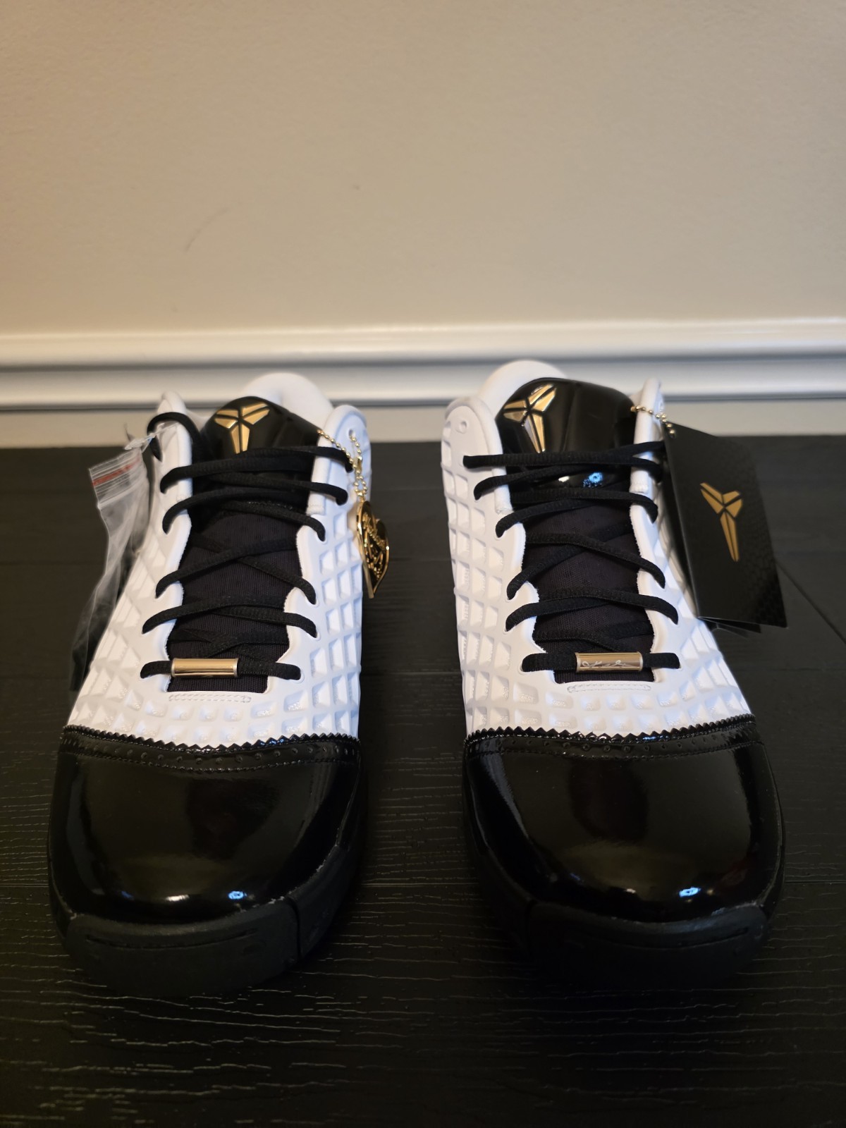 Nike Kobe III Low Protro GiGi White/Metallic Gold/Black Basketball IQ3916-100 - Image 2
