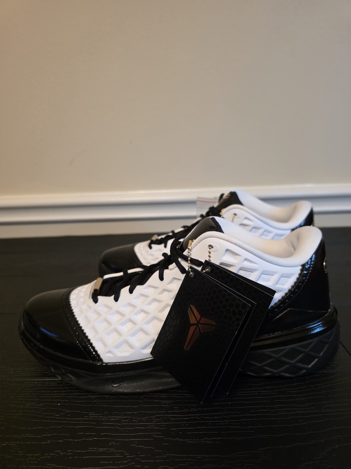 Nike Kobe III Low Protro GiGi White/Metallic Gold/Black Basketball IQ3916-100 - Image 6