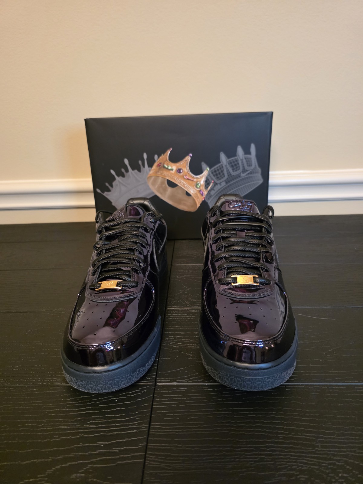 Nike LeBron James x Air Force 1 Low NYC Black/Metallic Gold Men's IO6129-001 - Image 2