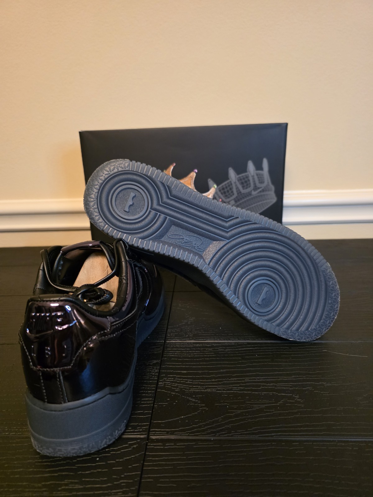 Nike LeBron James x Air Force 1 Low NYC Black/Metallic Gold Men's IO6129-001 - Image 9
