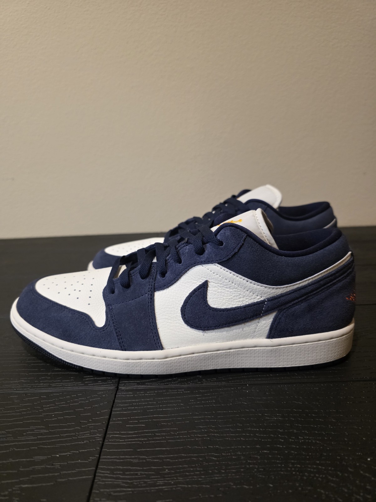 Air Jordan 1 Low SE Obsidian Suede IO7448-400 NEW 🔥 Men's Size 13 box w/o lid - Image 9