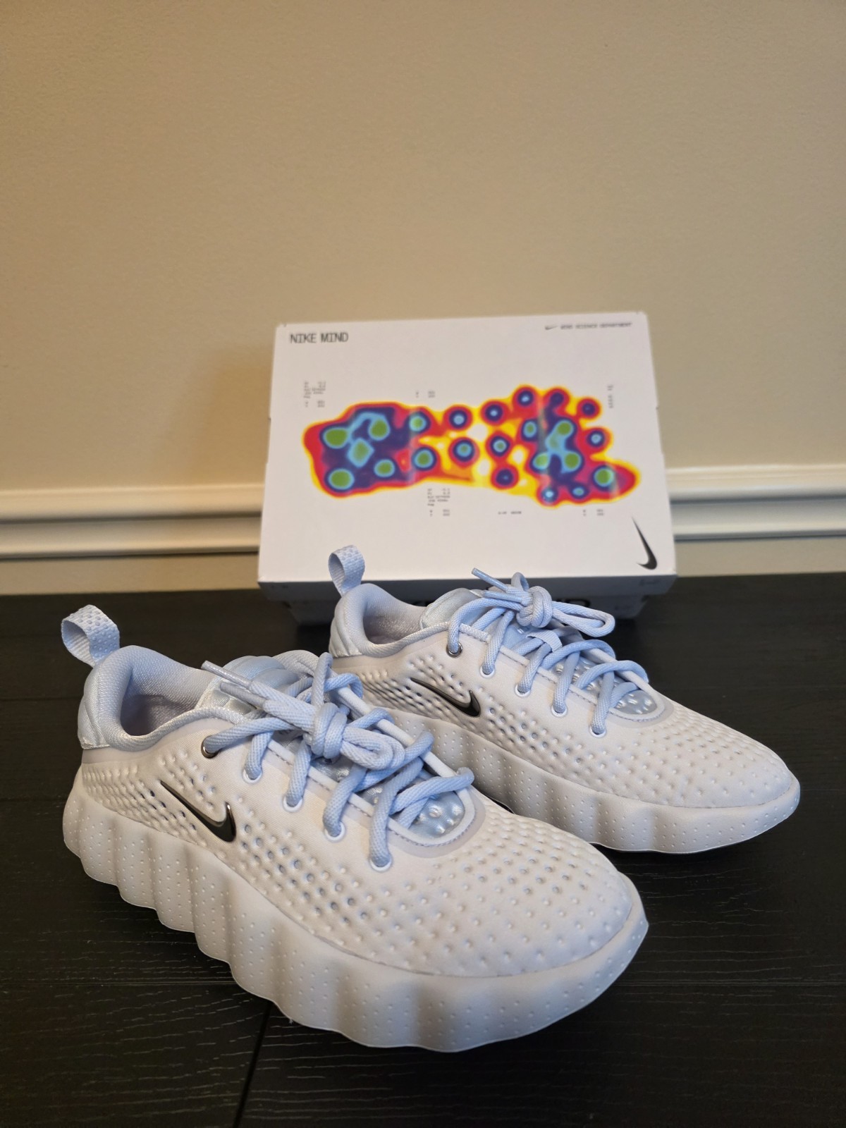 Nike Women's Mind 002 Football Grey/Chrome-Hydrogen Blue Sneakers HQ4310-002 - Image 4