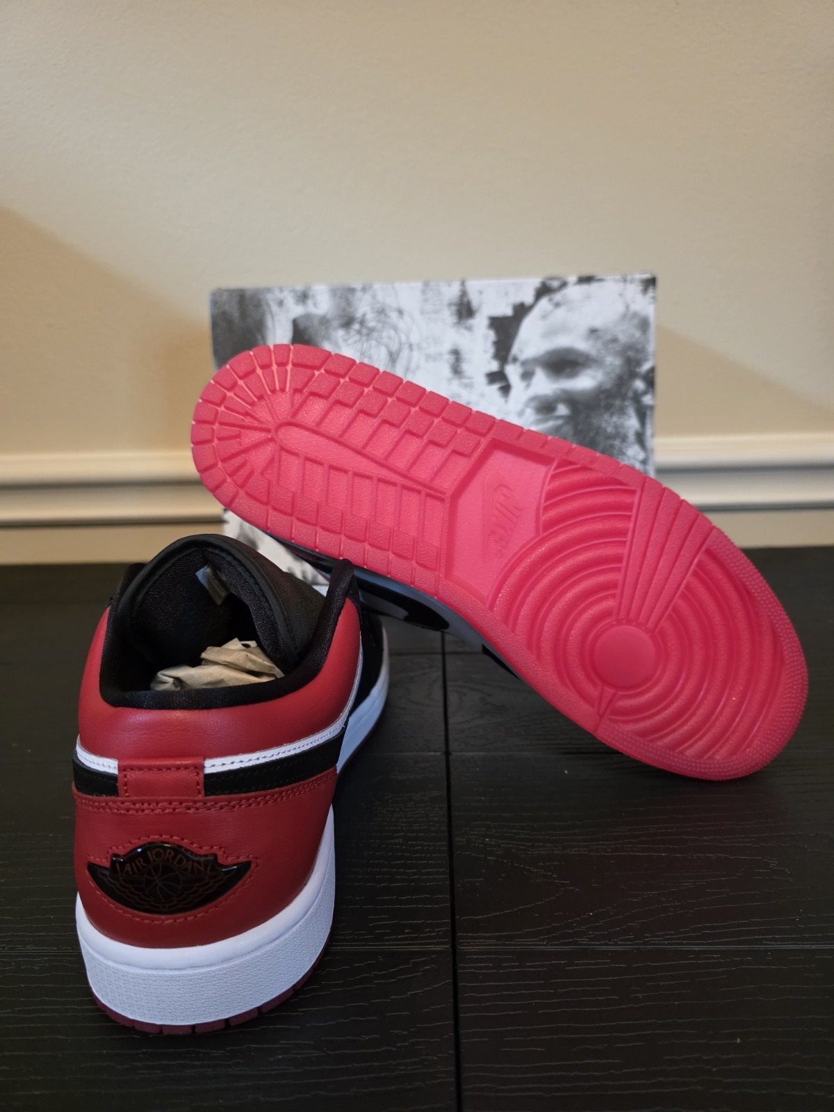Jordan Air Jordan 1 Low SE "Black Toe" White/Black/Gym Red IB8971-106 2025 - Image 8