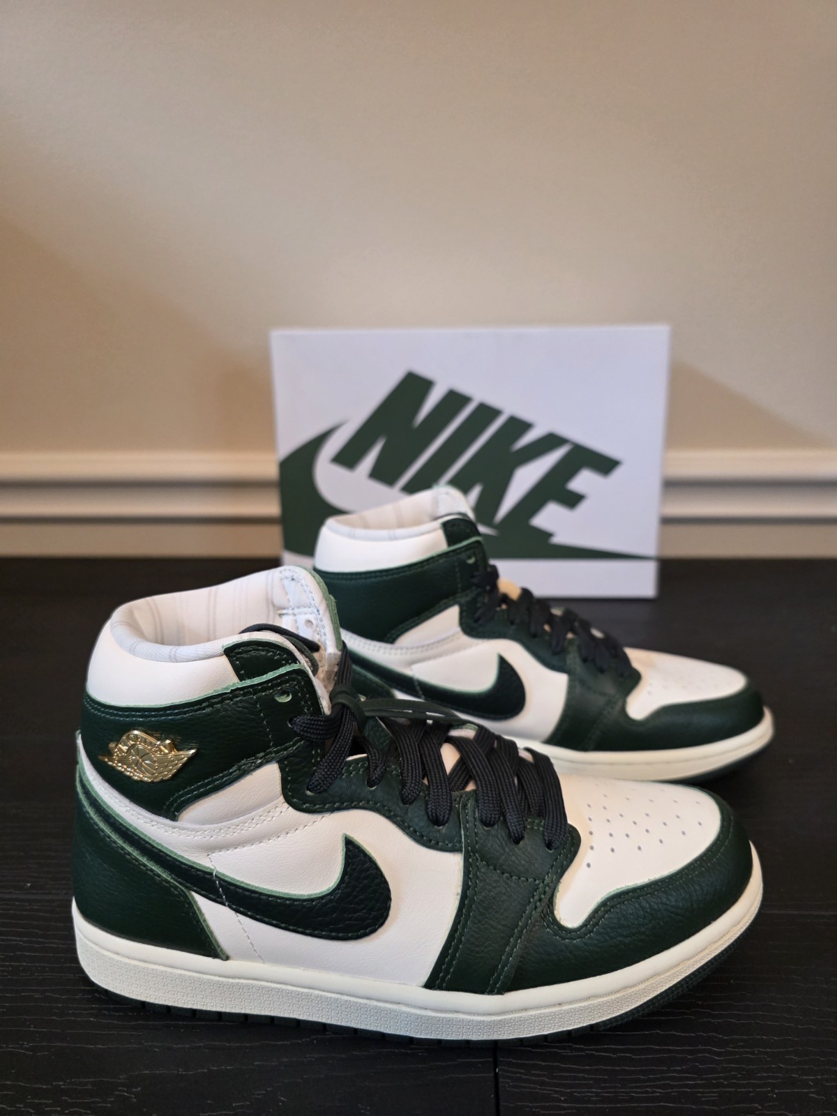Jordan Women's Air Jordan 1 Retro Hi OG Fir Pro Green FD2596-101 Size 7 - Image 5