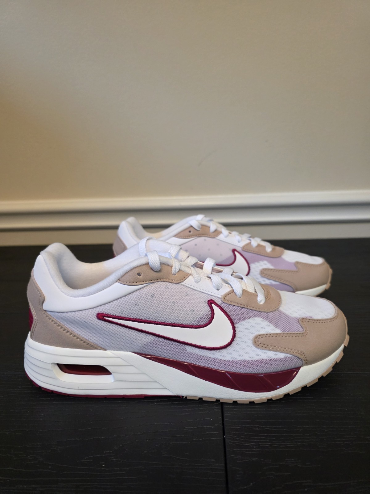 Nike Air Max Solo Men's Low Top Sneakers White/Beige/Red DX3666-101 - Image 5