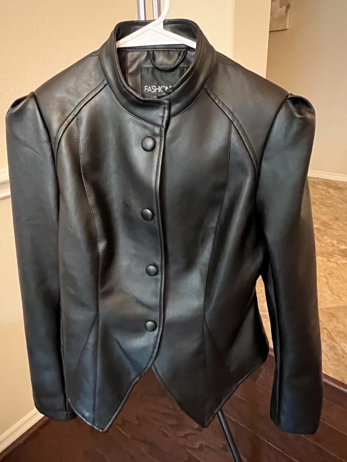 Fashion Nova Demi Hourglass Jacket Women’s Black L Collared Button Short