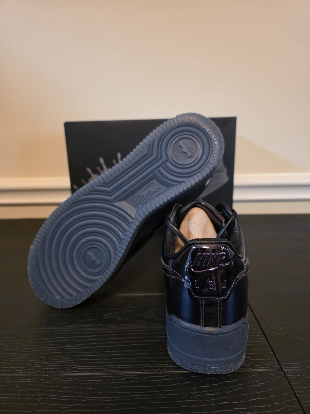 Nike LeBron James x Air Force 1 Low NYC Black/Metallic Gold IO6129-001 - Image 11
