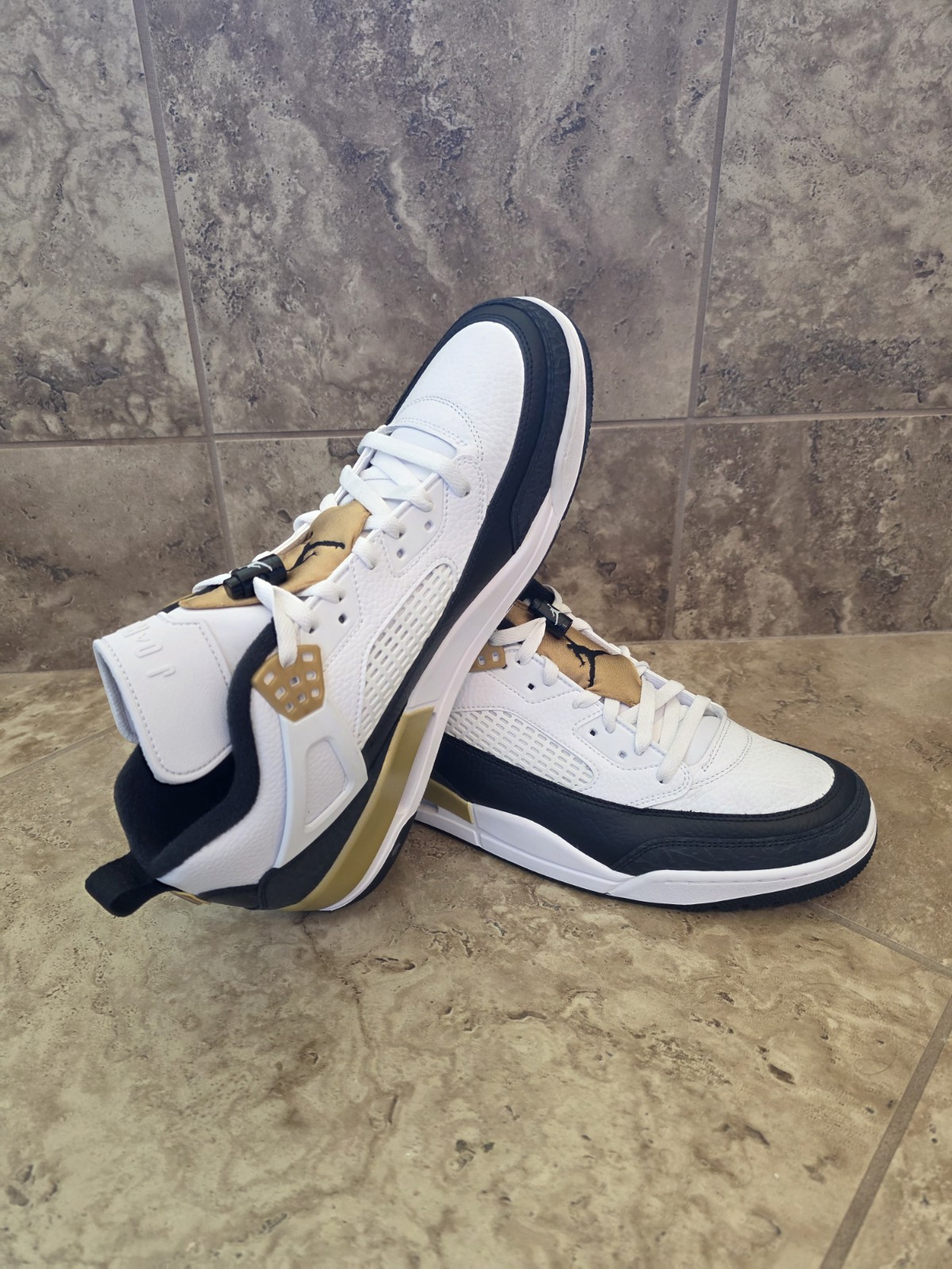 Nike Air Jordan Spizike Low White Gold Black FQ1759-108 Mens Size 13 box w/o lid - Image 2