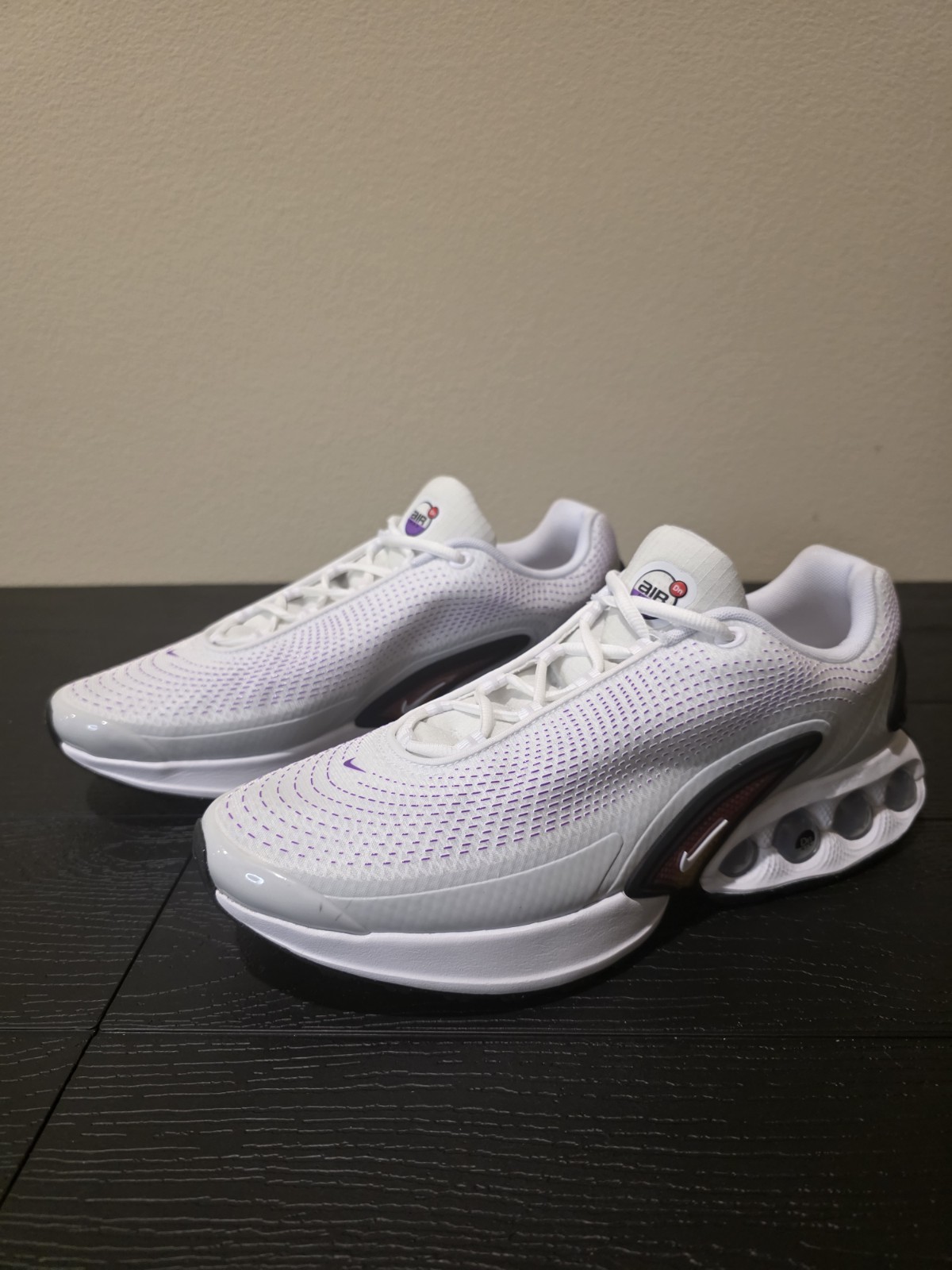 Nike Air Max DN Low Top Photon Dust White Metallic Silver DV3337-101 - Image 2