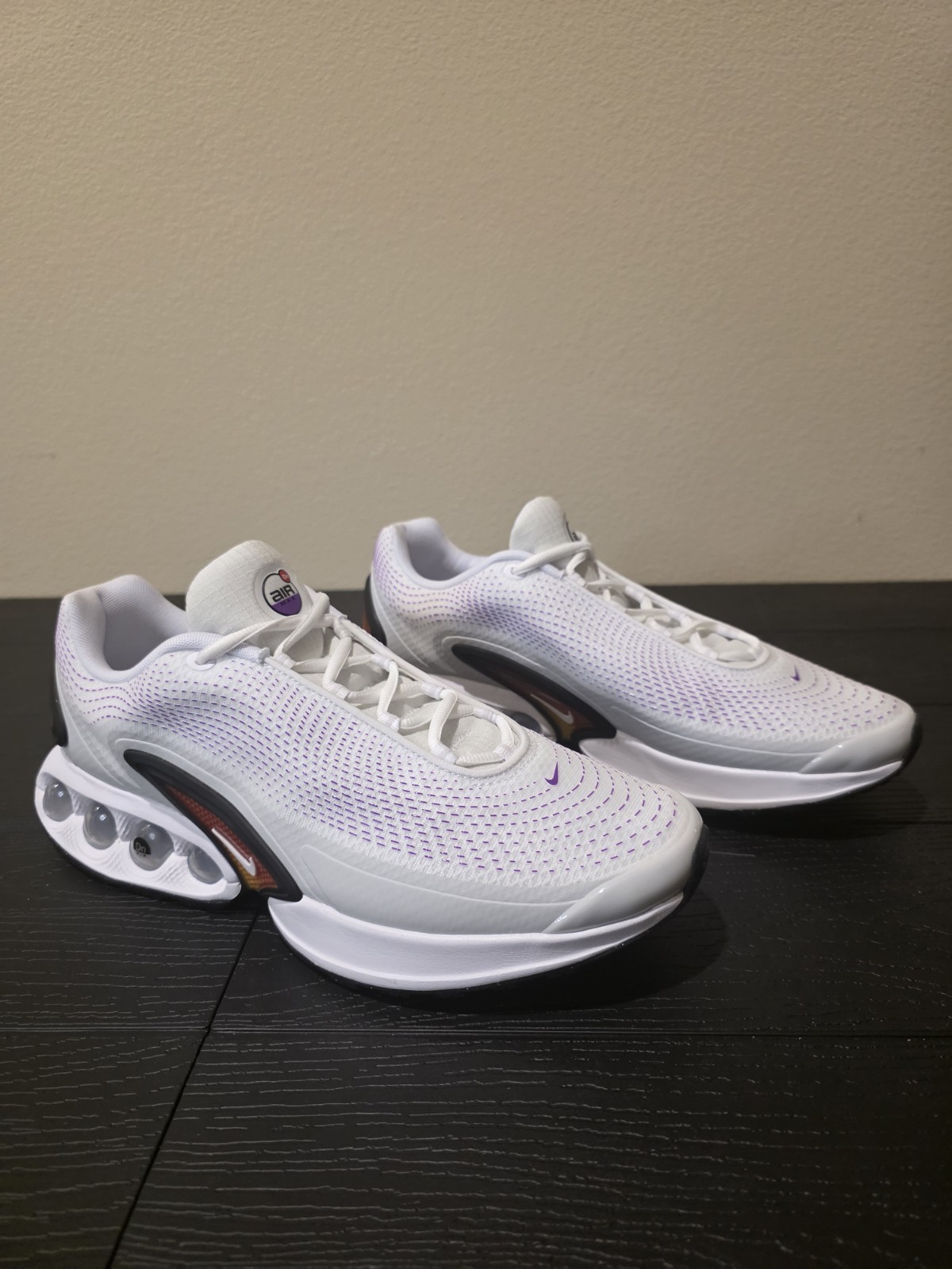 Nike Air Max DN Low Top Photon Dust White Metallic Silver DV3337-101 - Image 3