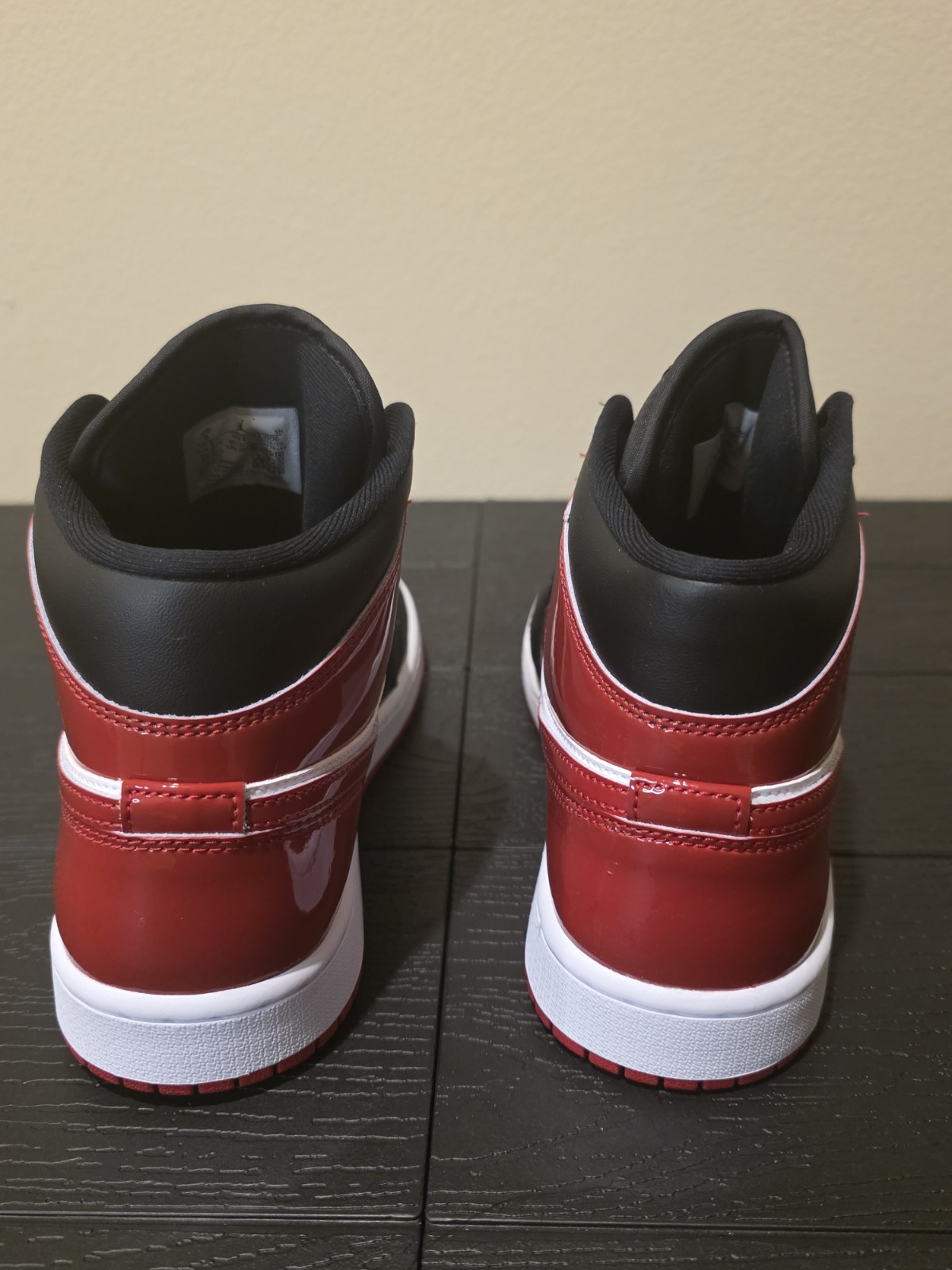 Nike Air Jordan 1 Mid Patent Bred Black Red HV4091-006 Men’s Size 9 NEW w/o lid - Image 6