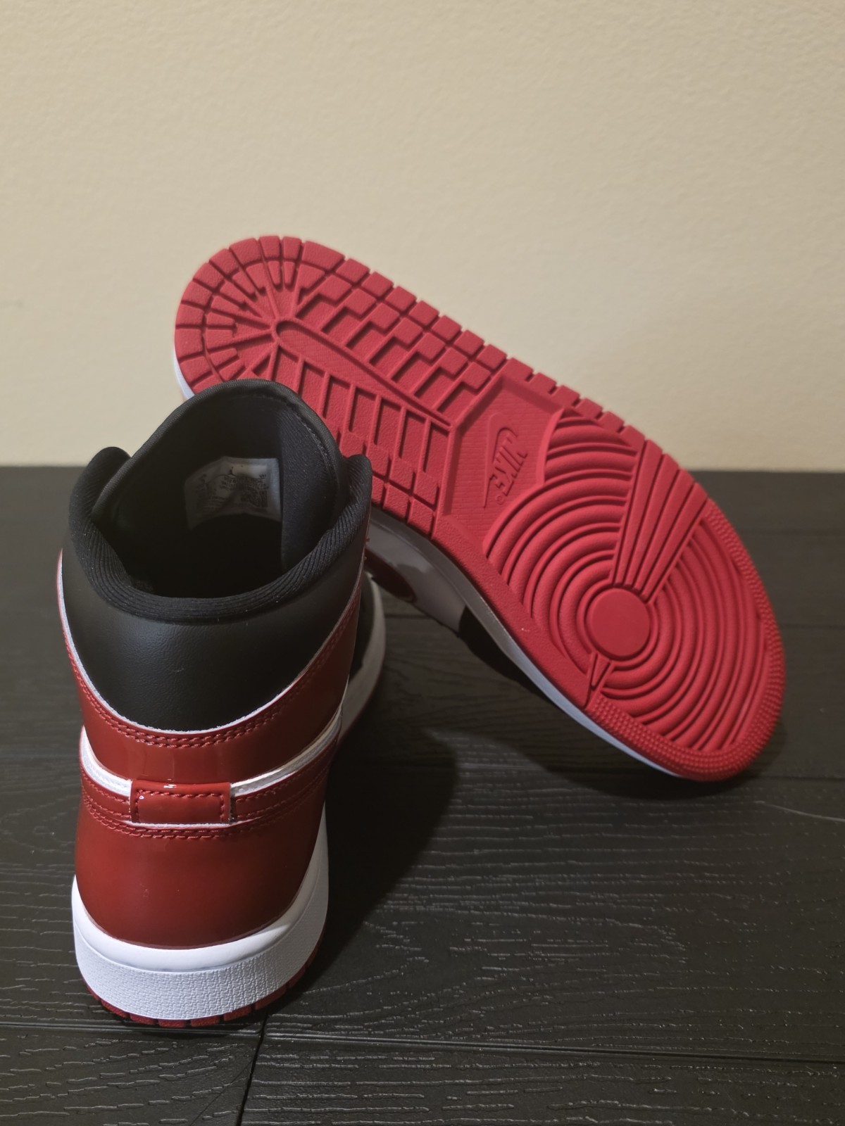 Nike Air Jordan 1 Mid Patent Bred Black Red HV4091-006 Men’s Size 9 NEW w/o lid - Image 8