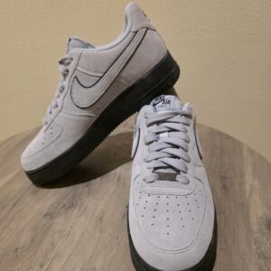 Nike Air Force 1 Low “Light Smoke Grey Suede Black” Men’s Size 8 HQ1966-001 new
