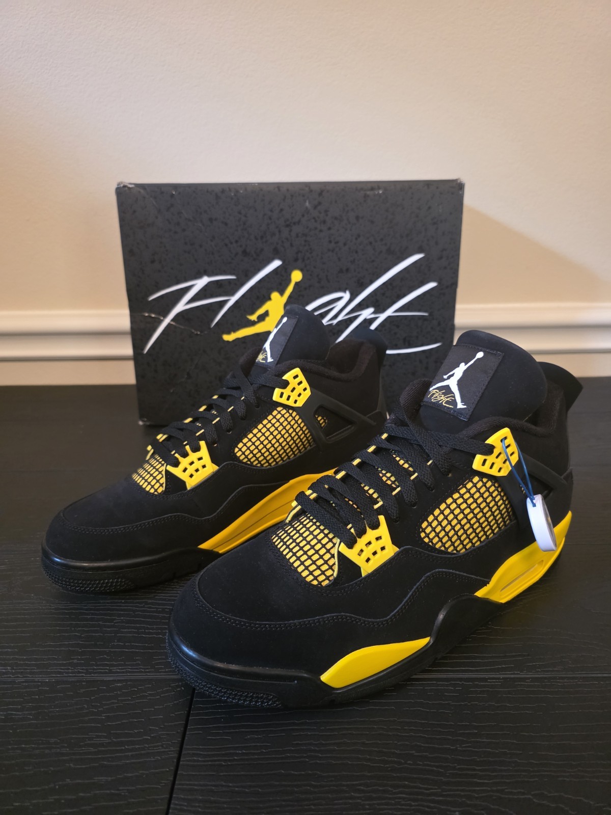 Jordan Air Jordan 4 Retro Thunder Black/Tour Yellow Men's Sneakers DH6927-017 - Image 5