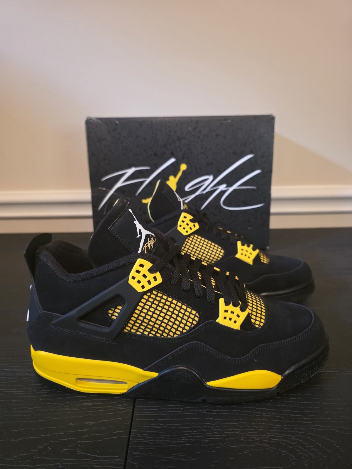 Jordan Air Jordan 4 Retro Thunder Black/Tour Yellow Men's Sneakers DH6927-017 - Image 7