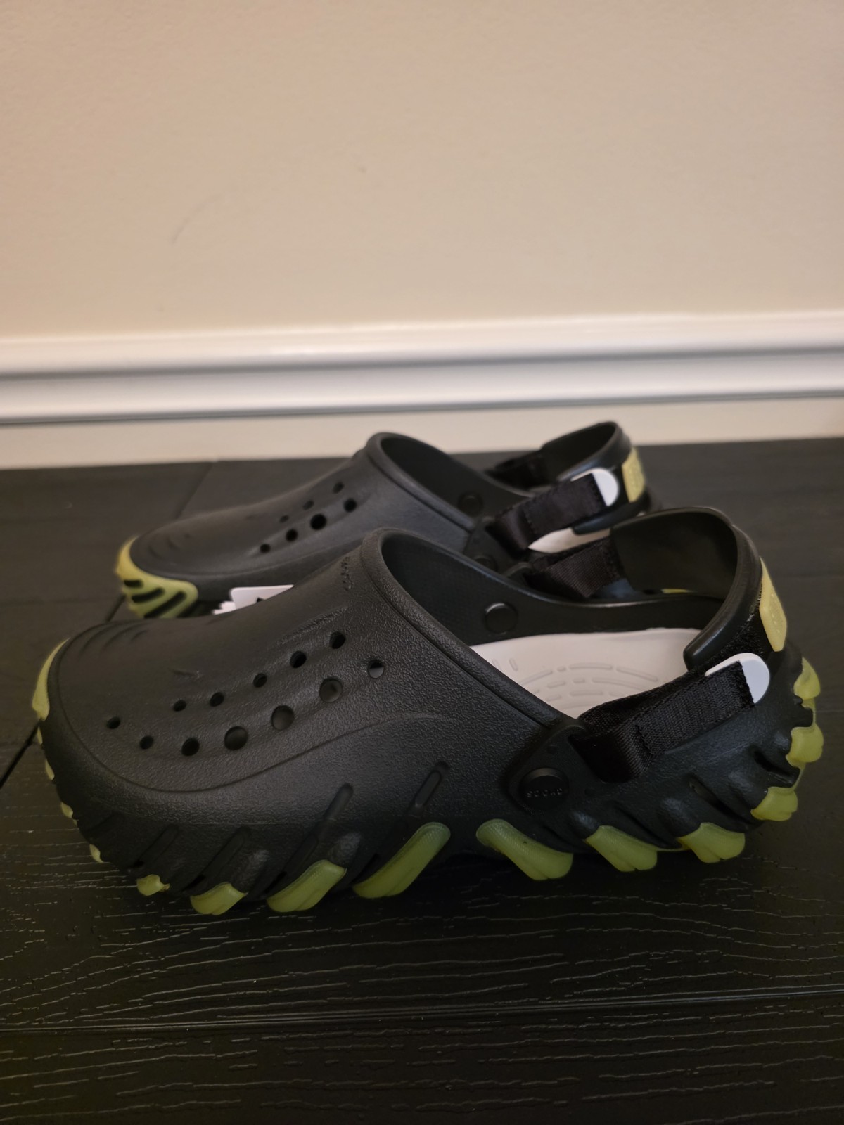 Crocs Echo Icy Ro Clog Men's US 6 / Women's 8 Black/Green Slip-On 211458-001 - Image 3
