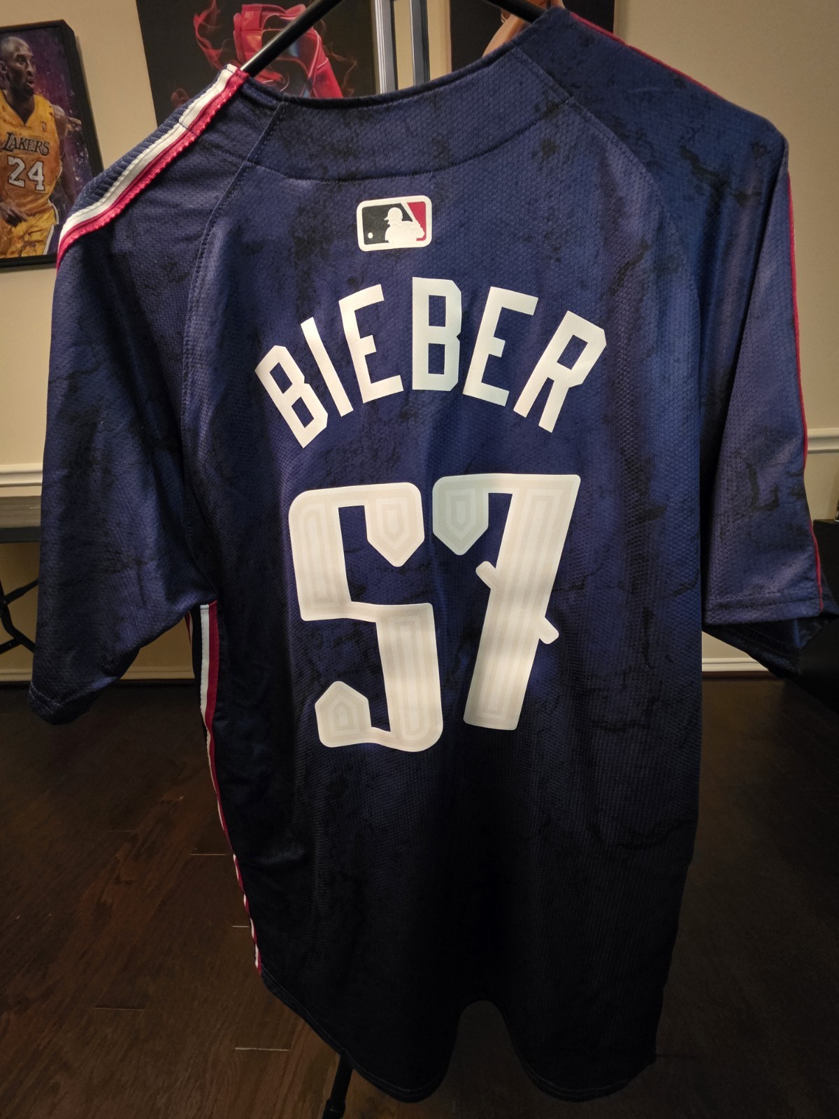 Nike Cleveland Guardians MLB Baseball City Connect Jersey Bieber #57 Mens Size S - Image 2