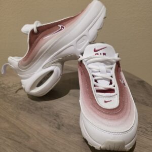 Nike Women's Air Max Portal White Sweet Beet HF3053-109 Size 7 - NEW W/O BOX