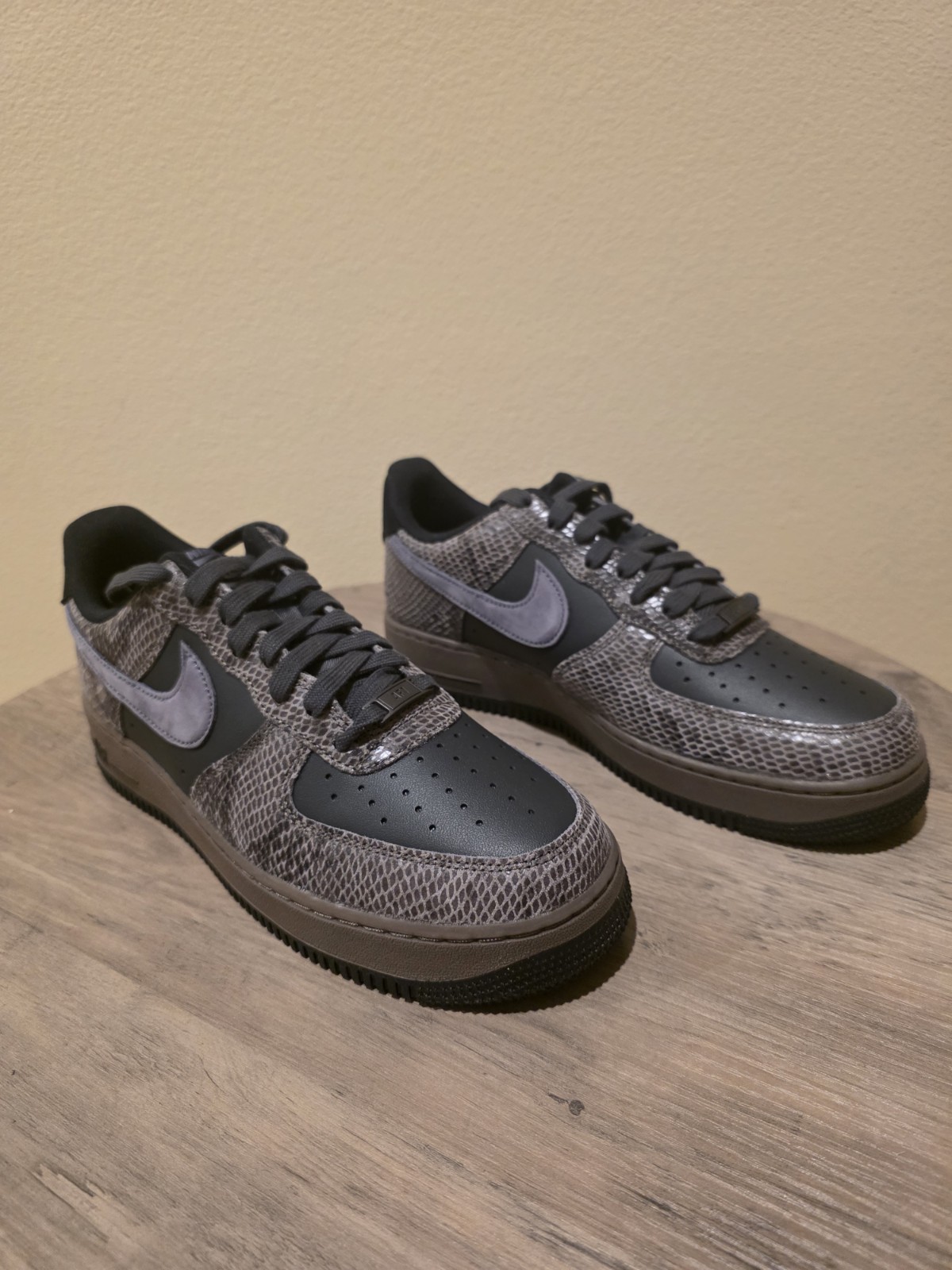 Nike Air Force 1 Low Off Noir Snakeskin HF2898-001 Men's Size 11.5 New with box - Image 7