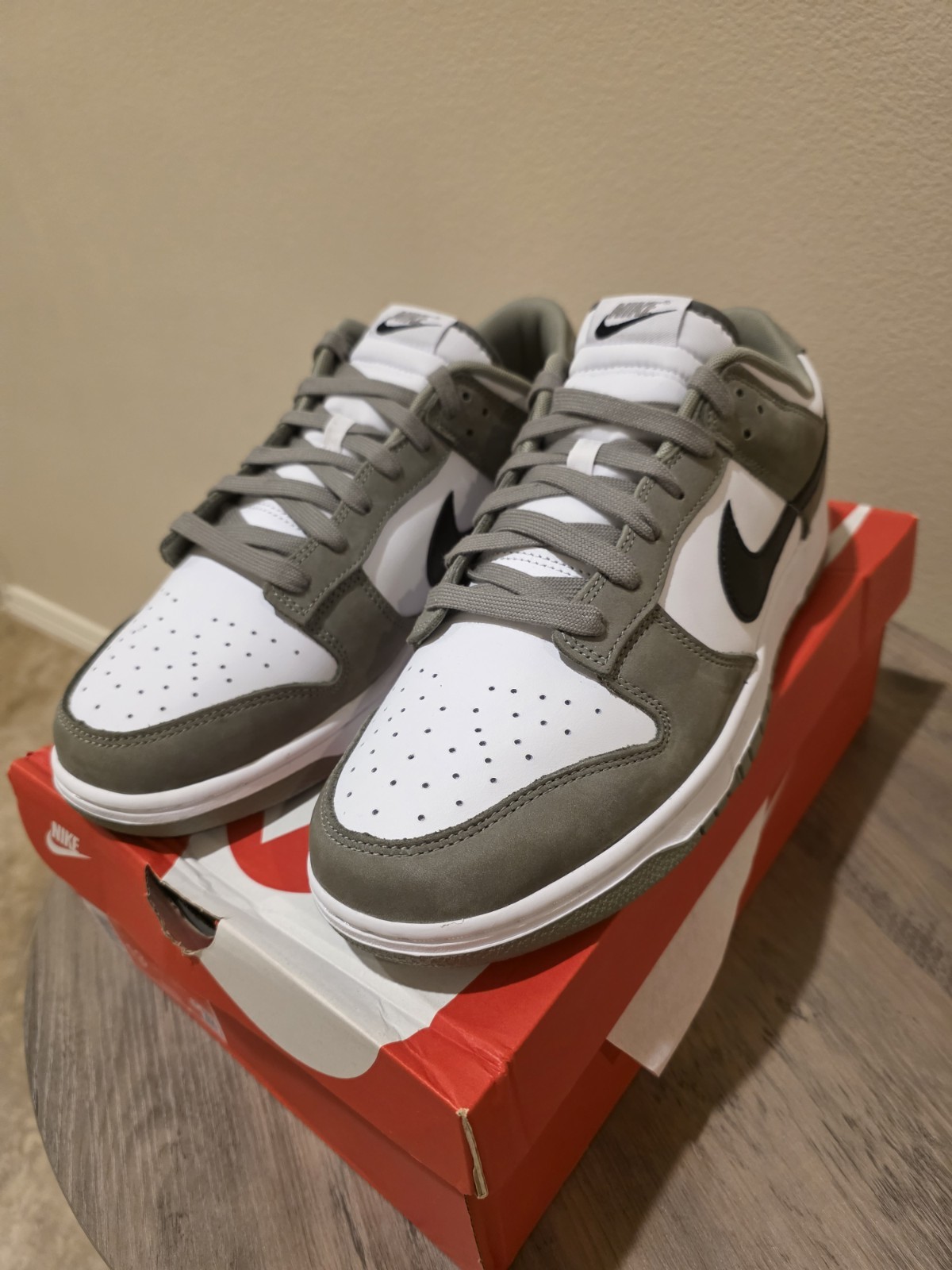Men's Nike Dunk Low Light Army/Black-White (IB3079 300) Brand New Size 13 π₯π₯π₯ - Image 3