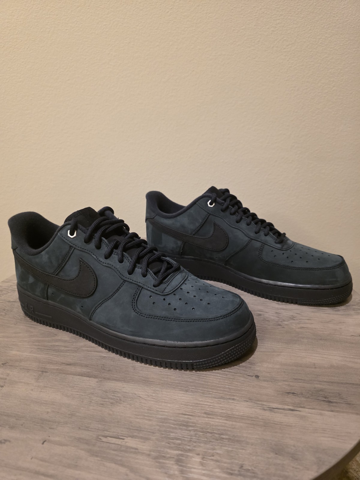 New Size 11.5 Nike Air Force 1 Low Triple Black Nubuck CJ9179-001 Box w/o Lids - Image 5