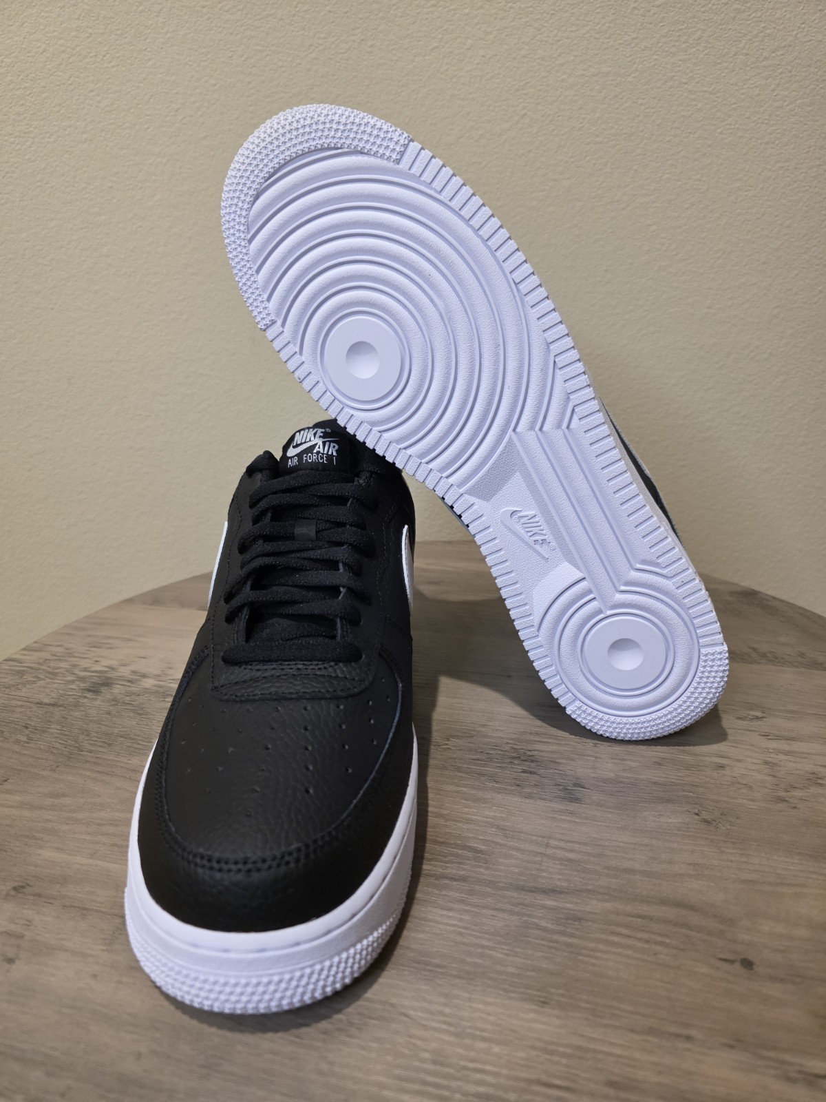 Nike Air Force 1 '07 Shoes Pebbled Leather Black White Men's sz 13 New w/o lid - Image 6