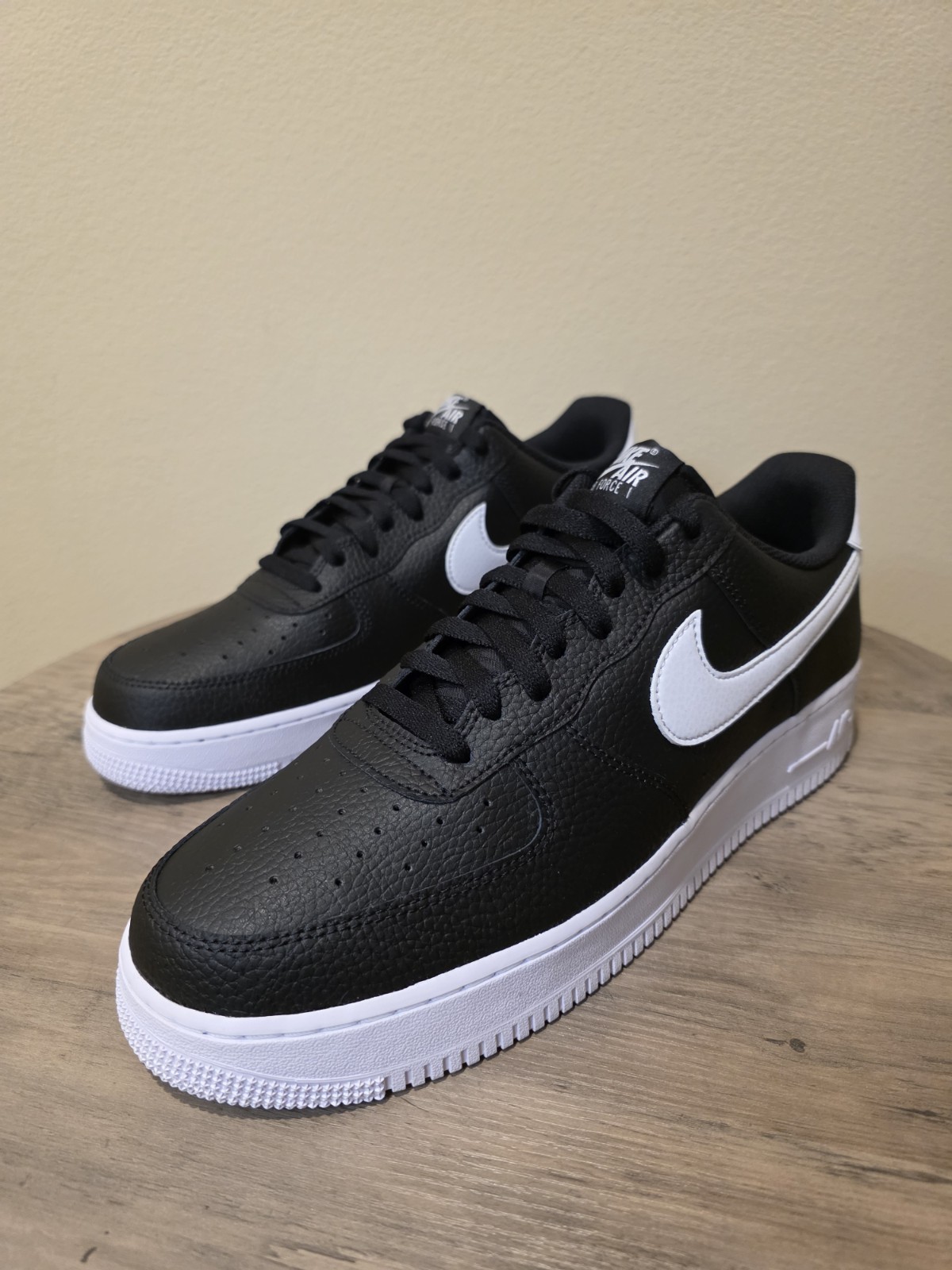 Nike Air Force 1 '07 Shoes Pebbled Leather Black White Men's sz 13 New w/o lid - Image 7