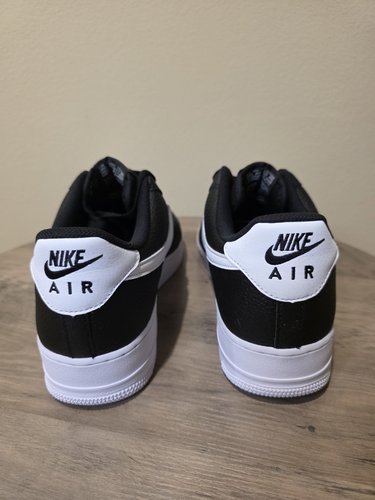 Nike Air Force 1 '07 Shoes Pebbled Leather Black White Men's sz 13 New w/o lid - Image 8