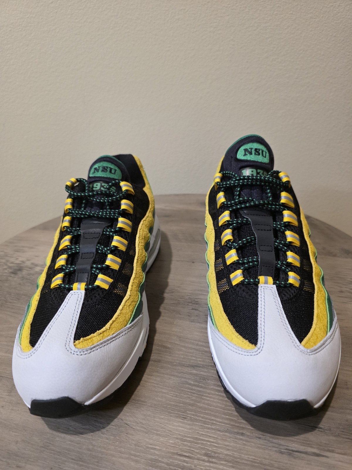 Nike Air Max 95 Yardrunners Pack Norfolk State IO8310-001 Men’s Sz 10 Green/Gold - Image 6