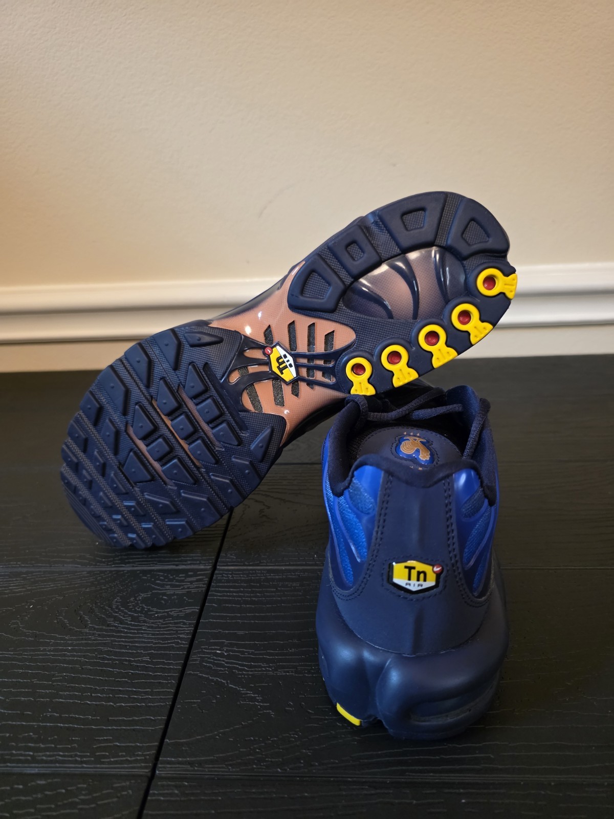 Nike Air Max Plus OG Darkened Blue Metallic Copper Blue Void Obsidian IQ0170-400 - Image 9