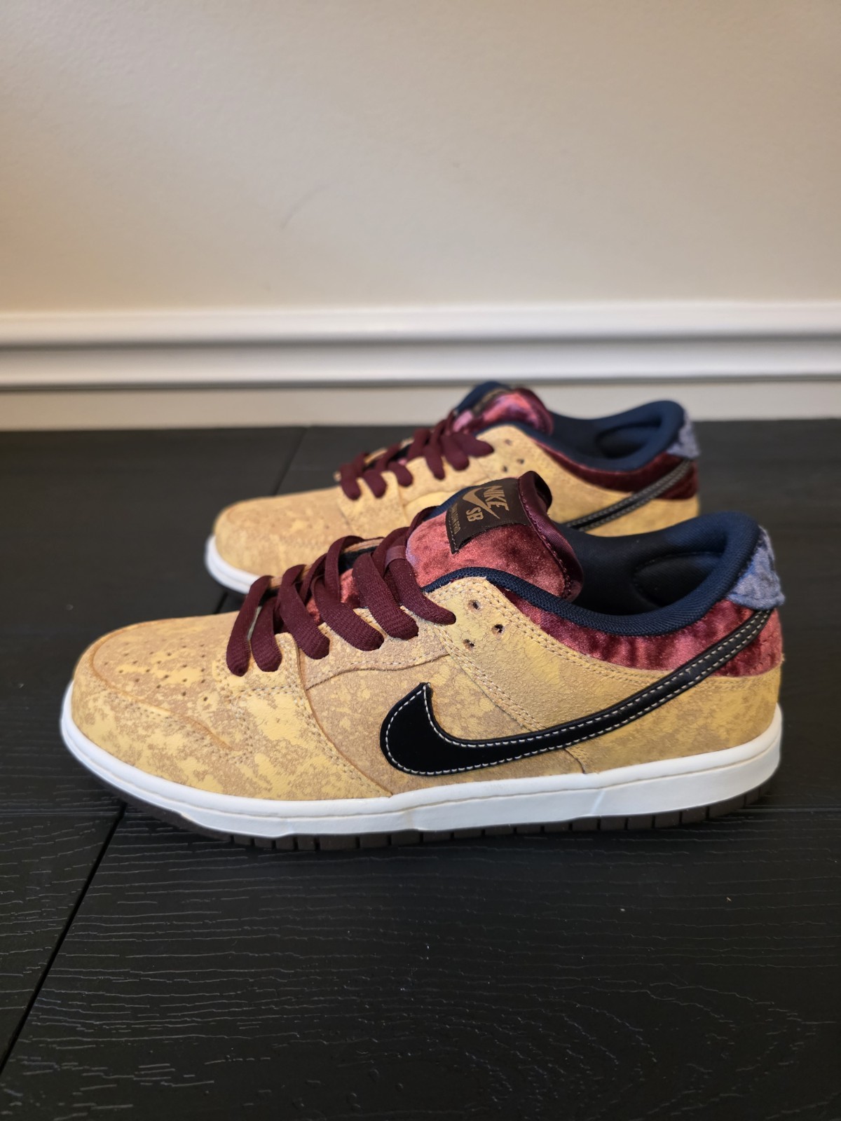 Nike SB Dunk Low Pro Celestial Gold/Black Skate Shoes FZ1278 200 Men's US 7.5 - Image 5