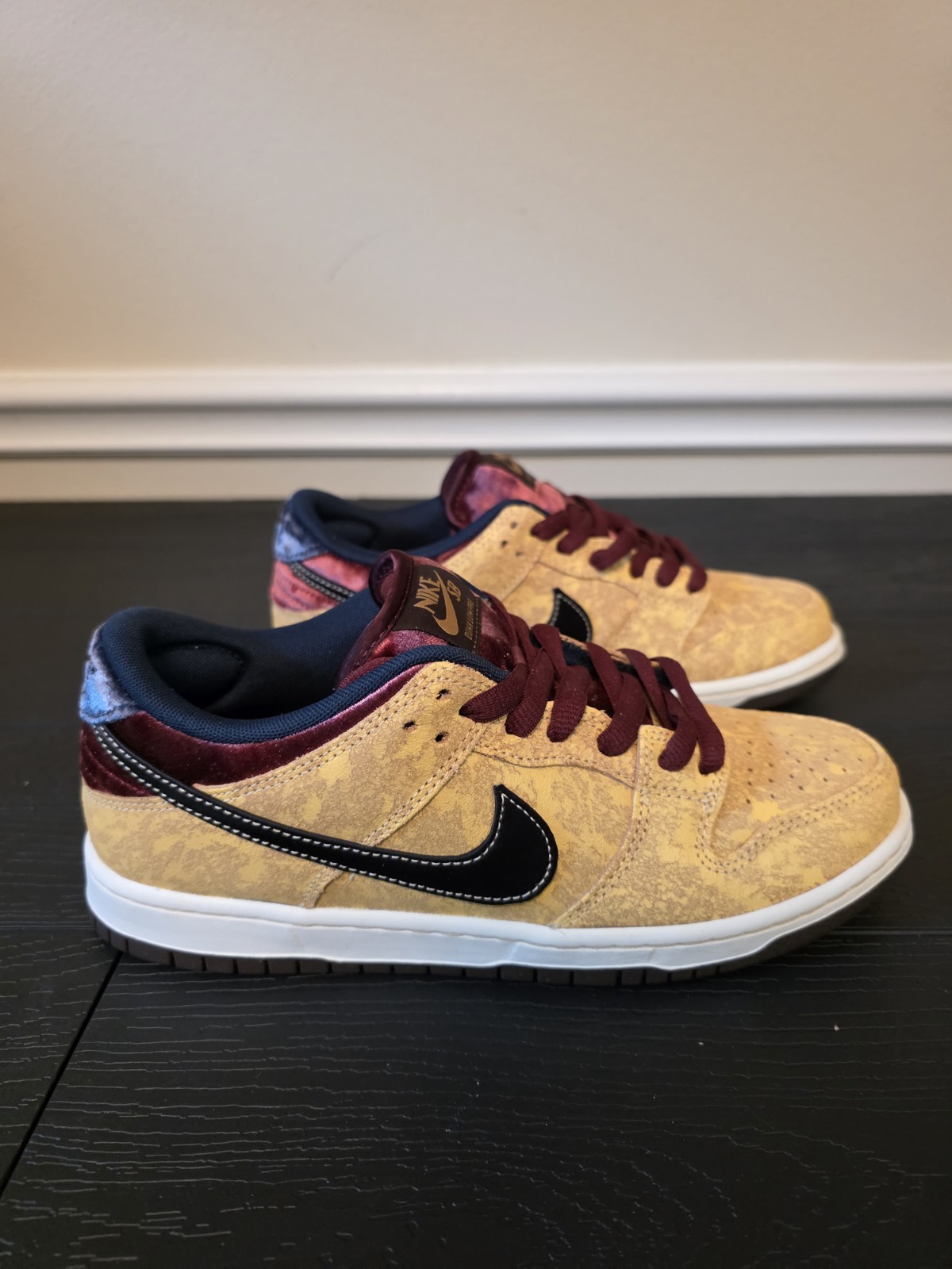 Nike SB Dunk Low Pro Celestial Gold/Black Skate Shoes FZ1278 200 Men's US 7.5 - Image 6
