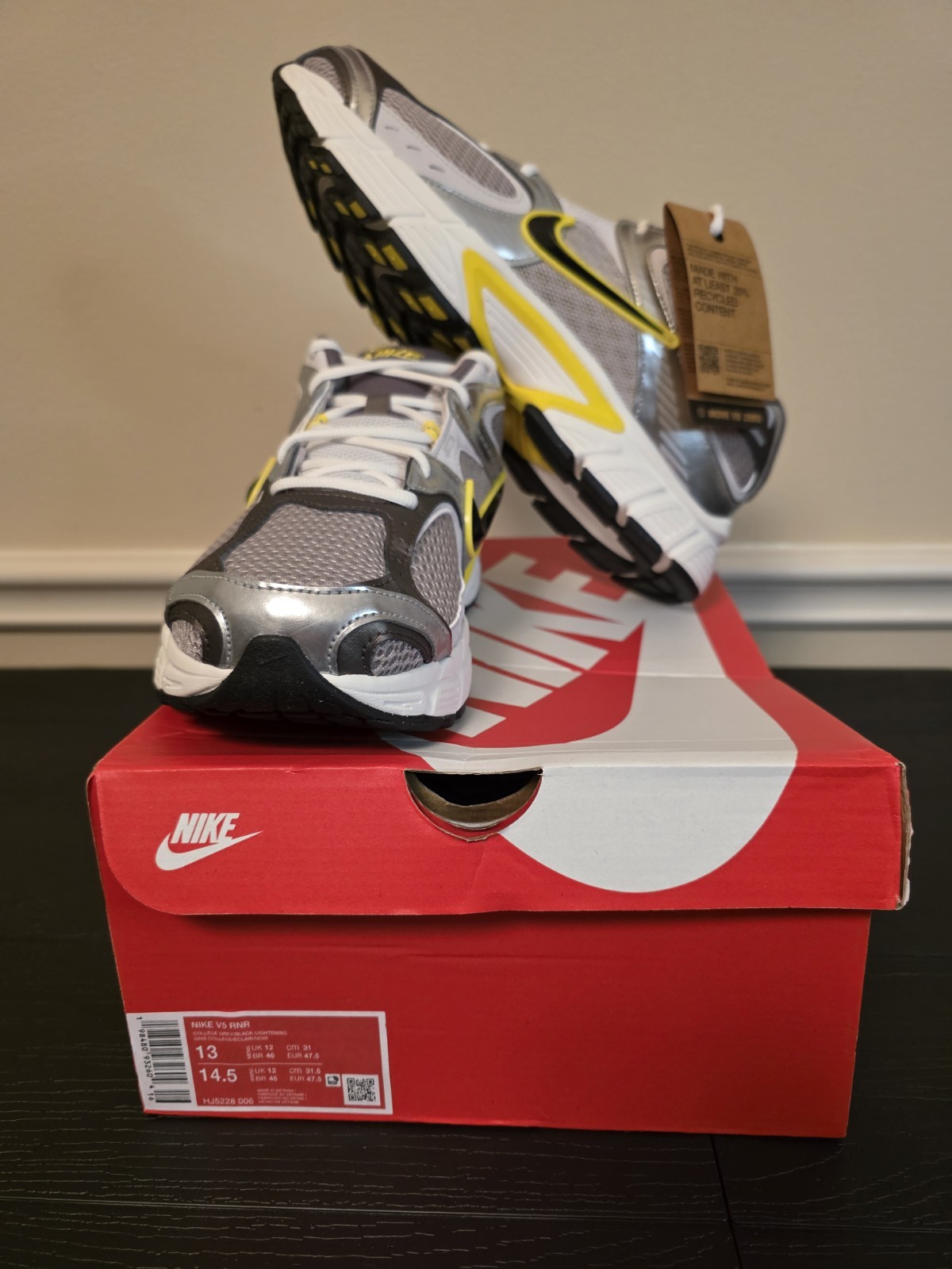 Nike V5 RNR Men's Low Top Lace-Up Sneakers Gray/Silver/Yellow HJ5228-006 - Image 2