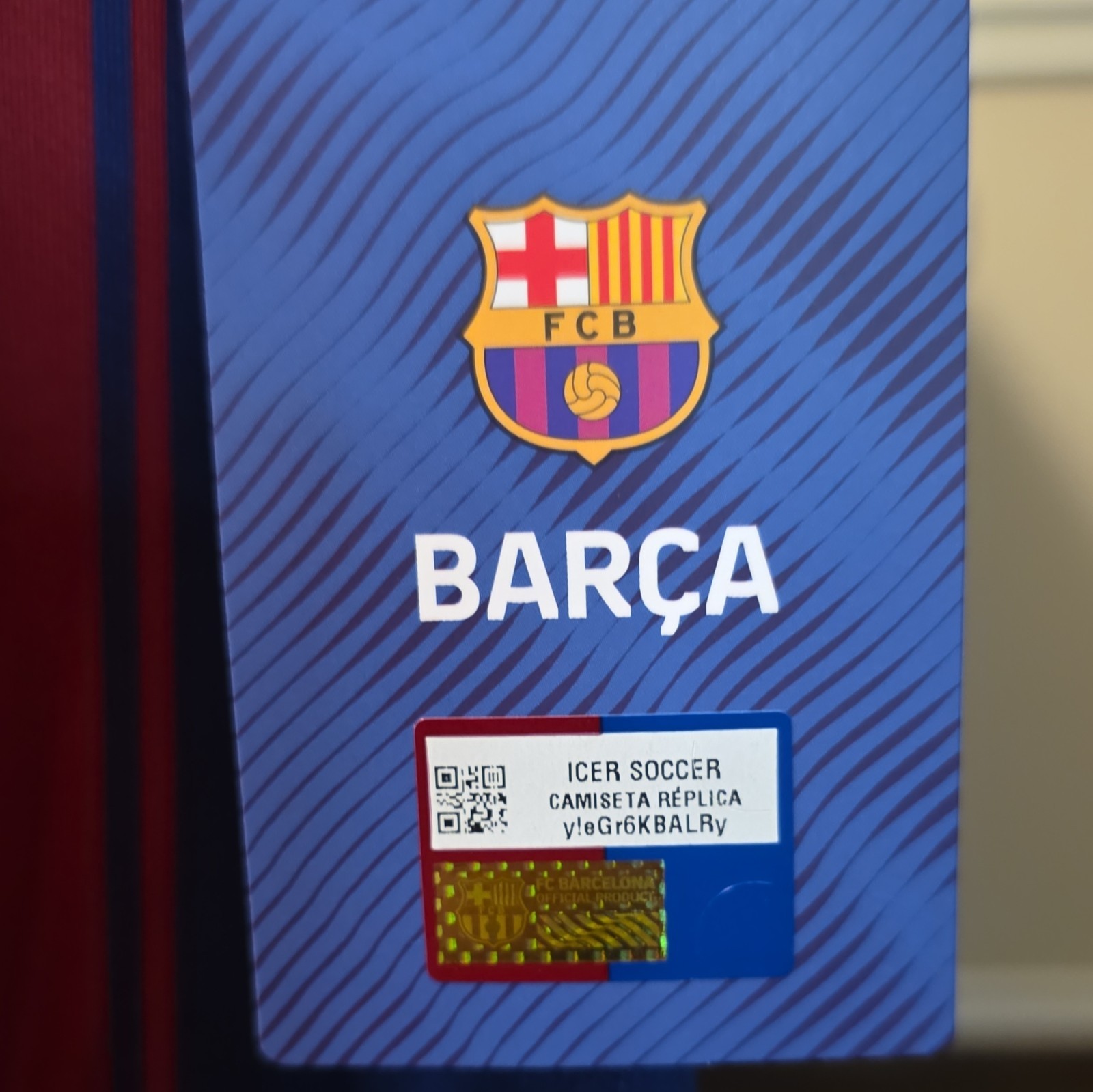 FC Barcelona Officially Licensed Soccer Jersey Men's XL Blue/Red/Yellow - Image 4