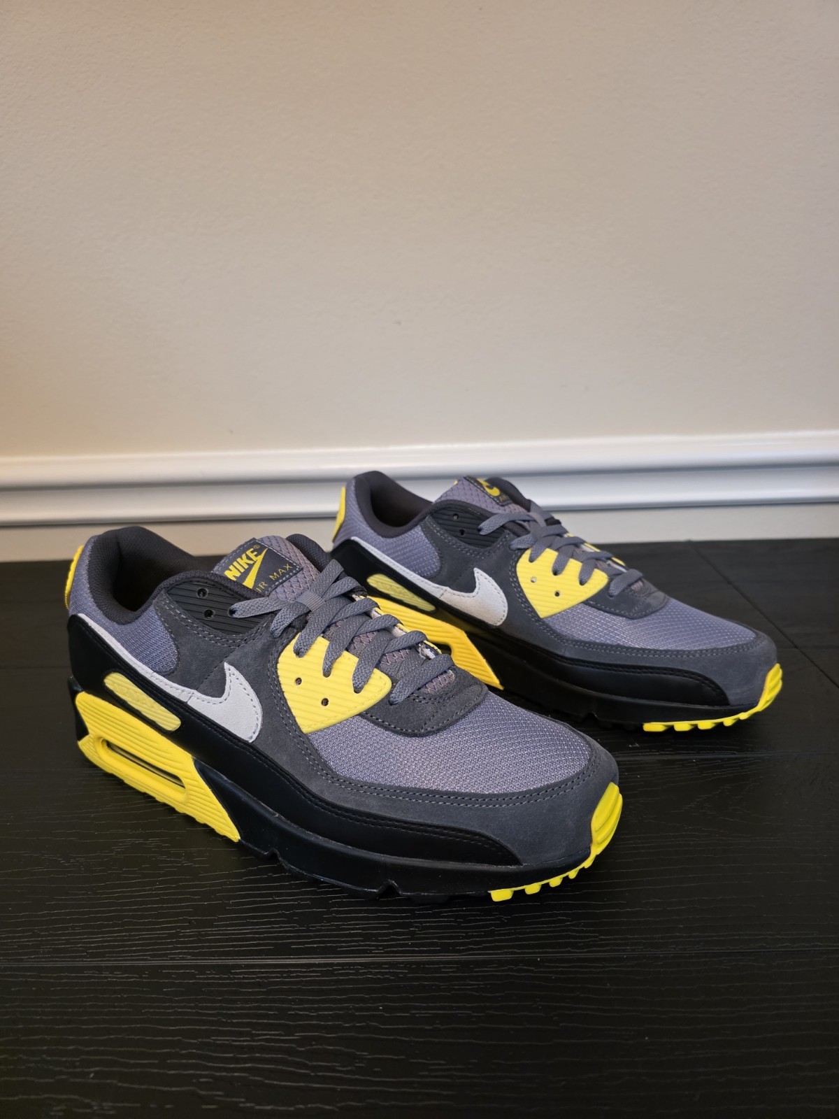 Nike Air Max 90 Smoke Grey Lightening Suede Low Top Men's Sneakers DM0029-016 - Image 7