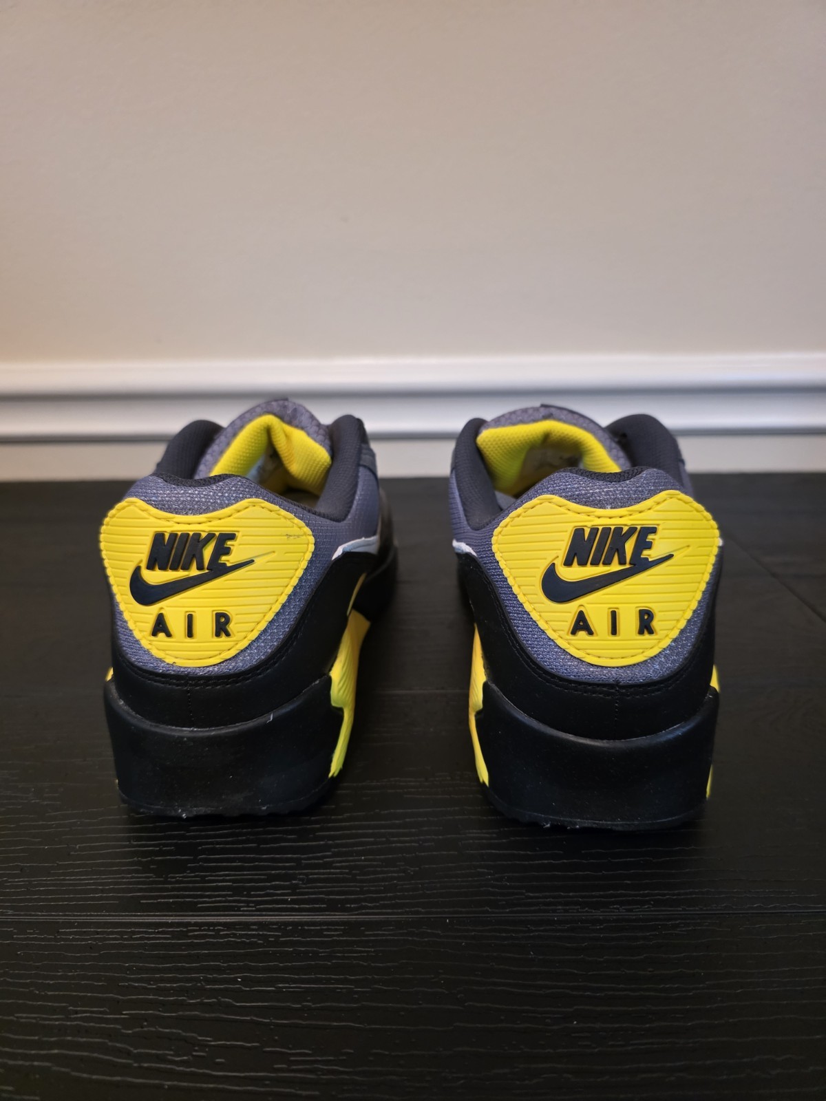 Nike Air Max 90 Smoke Grey Lightening Suede Low Top Men's Sneakers DM0029-016 - Image 9