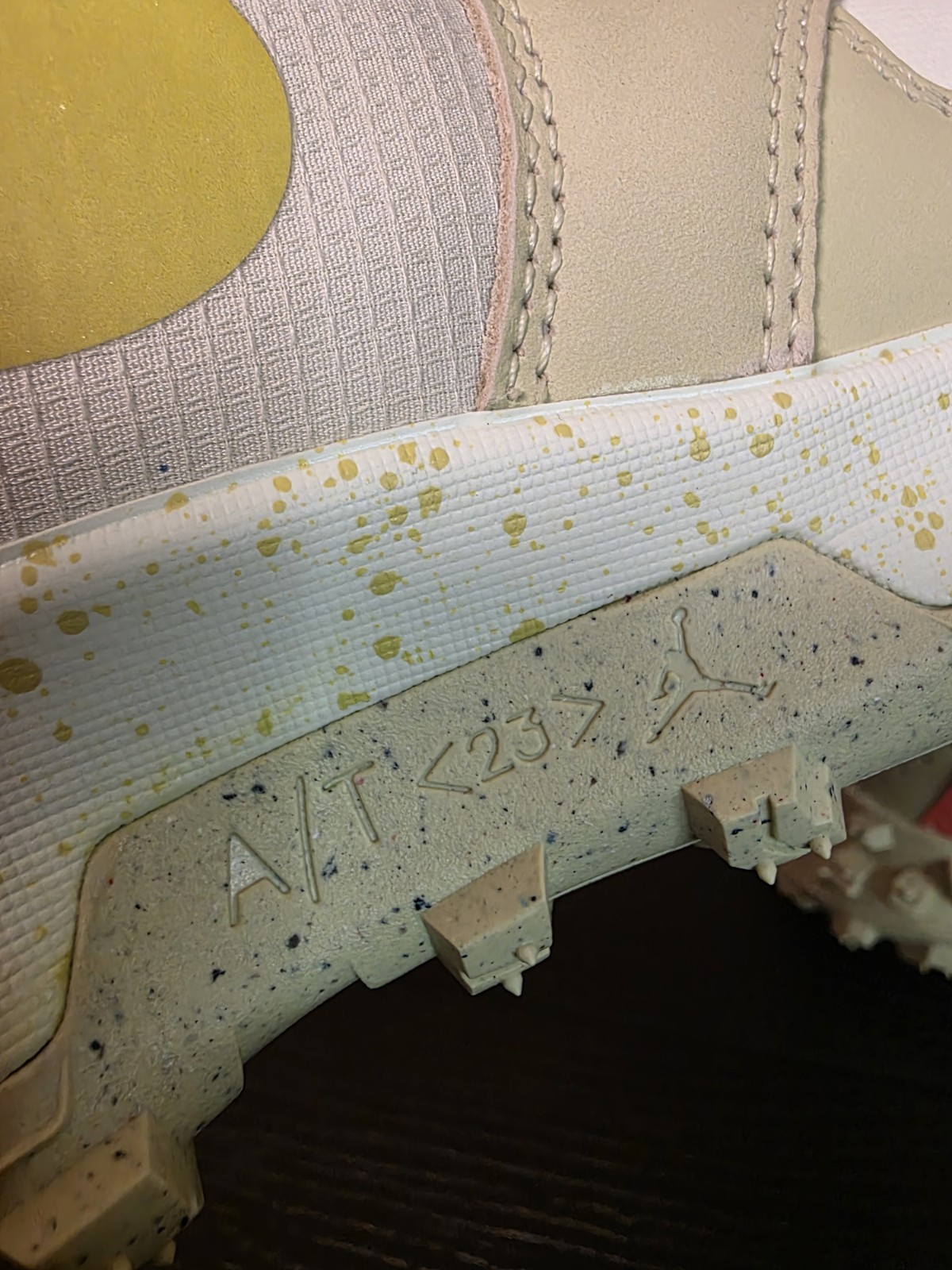 Jordan Air Jordan 1 Element Low GORE-TEX Lemon Twist FV4227-700 - Image 9