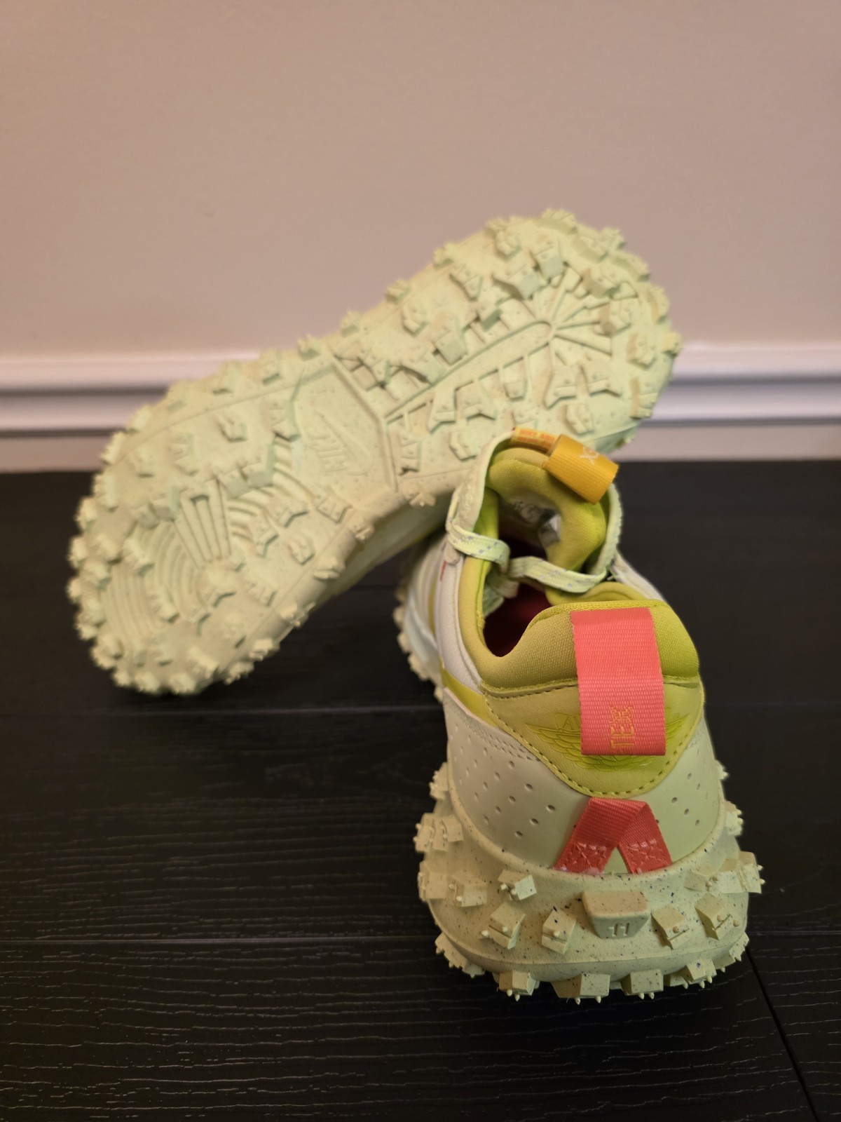 Jordan Air Jordan 1 Element Low GORE-TEX Lemon Twist FV4227-700 - Image 12