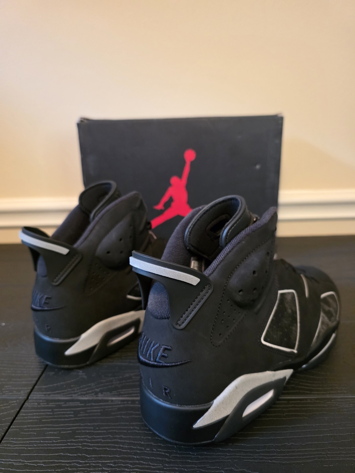 Jordan Air Jordan 6 Retro Cap And Gown Black/Reflect Silver Sneakers IR2266-010 - Image 12