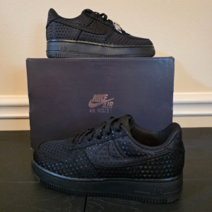 Nike Air Force 1 2026 Low "Valentine's Day Triple Black" IQ9965-001 Women's 8.5