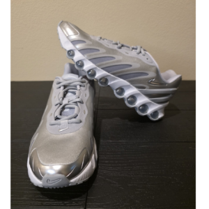 Nike Air Max DN8 Wolf Grey/Metallic Silver Low Top Mesh Sneakers HF5509-001
