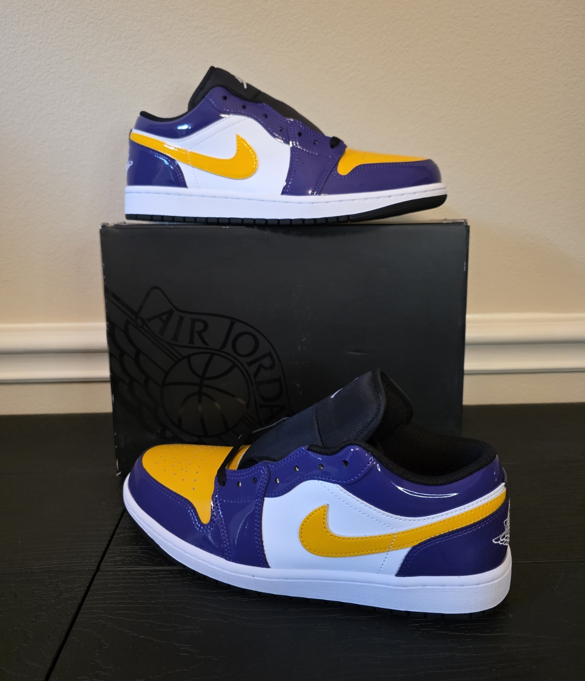 Jordan Air Jordan 1 Low SE Court Purple University Gold Sneaker IQ9389-547