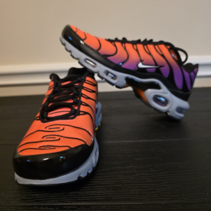 Nike Air Max Plus Tn Men's Sneakers Black/Total Orange/Vivid Purple DM0032-014