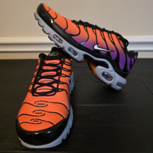 Nike Air Max Plus Total Orange Vivid Purple Black/Gray Men's Sneakers DM0032-014
